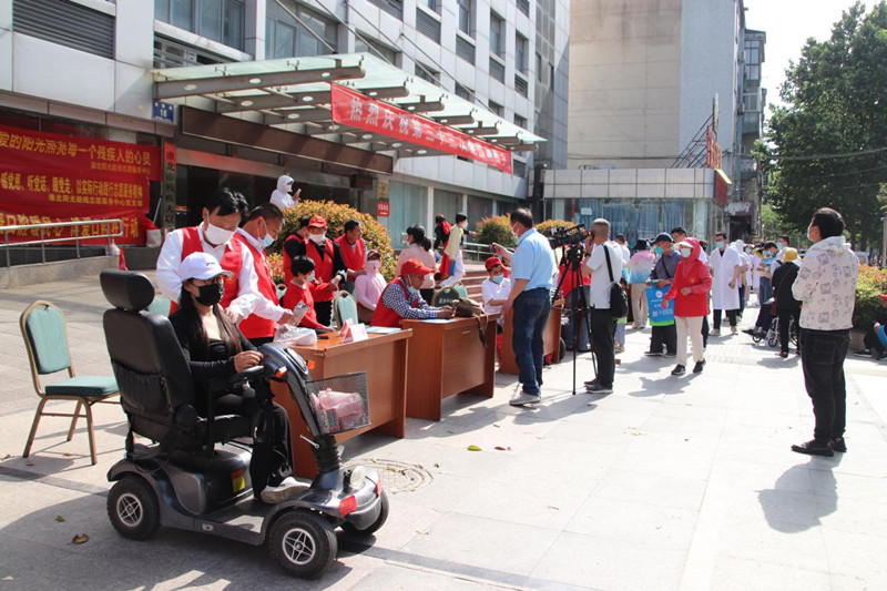 图片4.jpg 图片4.jpg